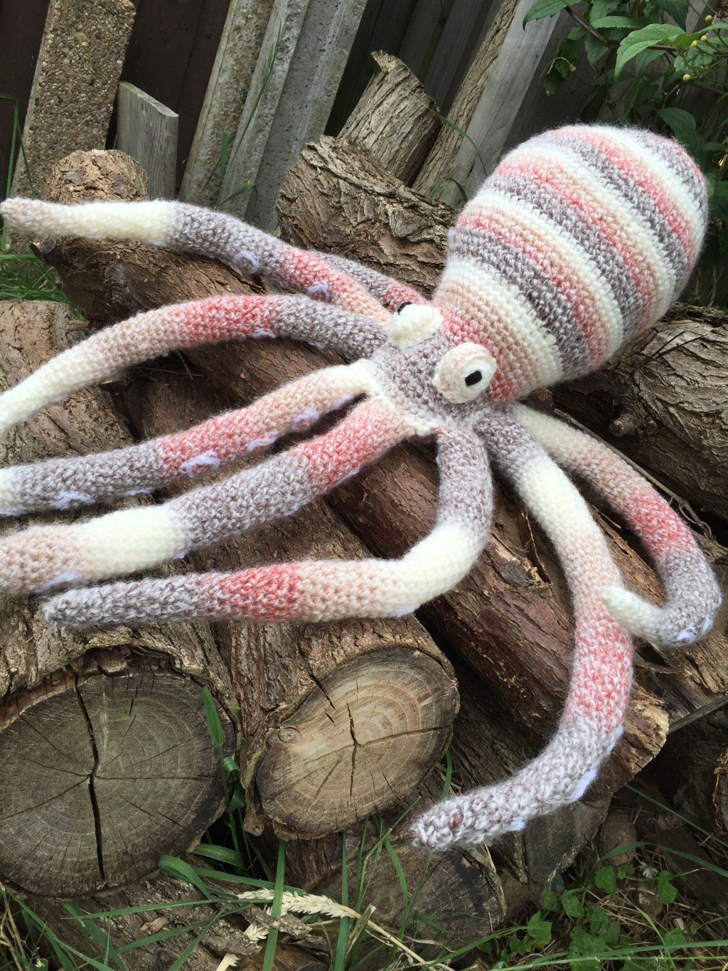 Following On From Sidney The Giant Squid – Oscar The Giant Octopus Crochet Pattern