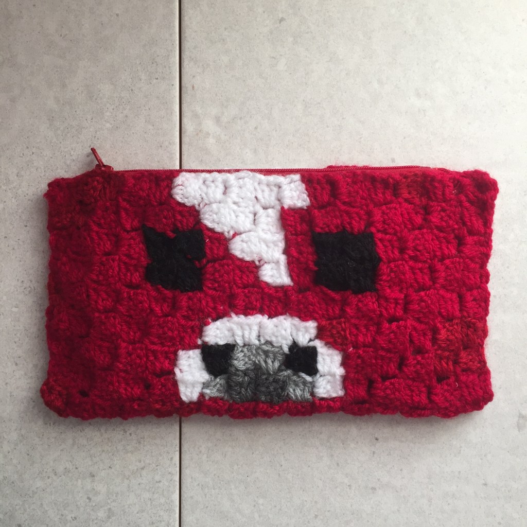 Minecraft Mooshroom Corner To Corner Crochet Cow Storage Case Pattern