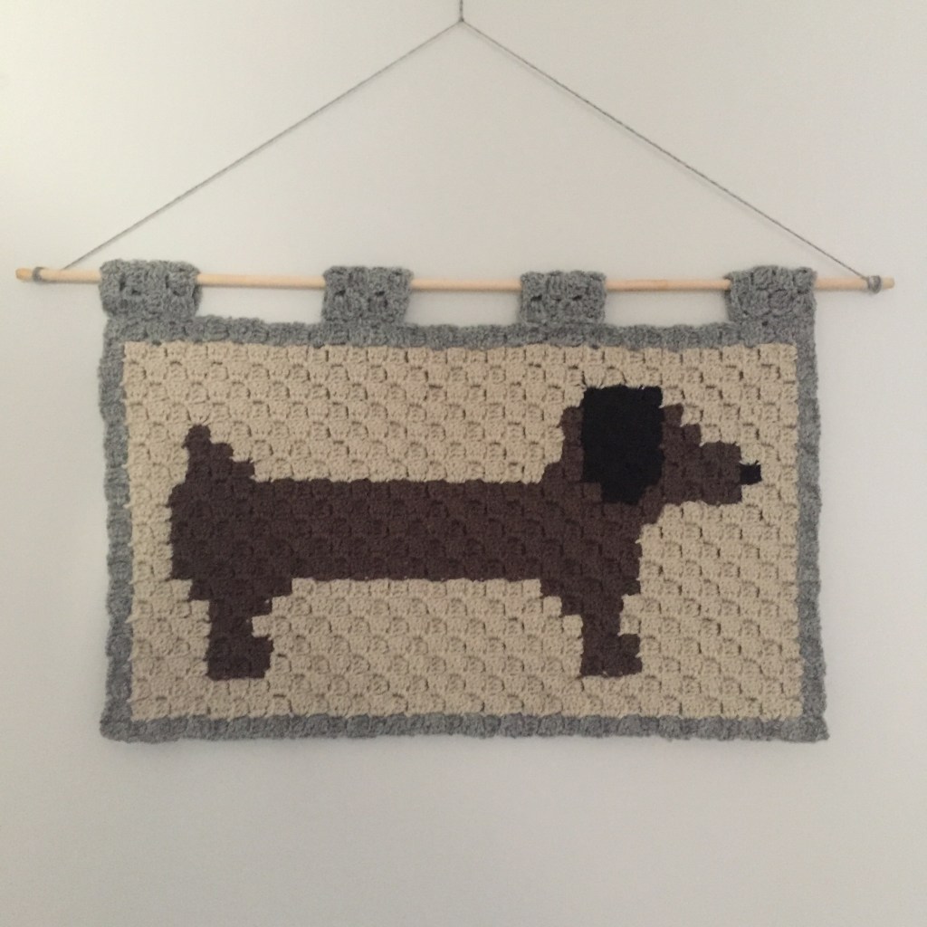 Dachshund Dog Crochet Wall Hanging Pattern Part 1: Small  (The First Of Many Dachshund Makes To&nbsp;Come!)