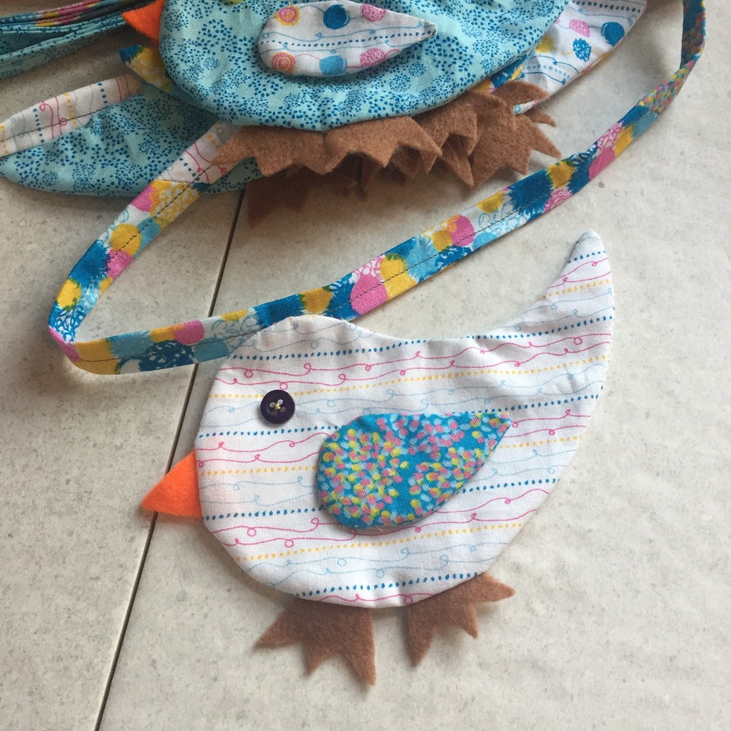 Sewing Tutorial: Summery Bird Shaped Bunting