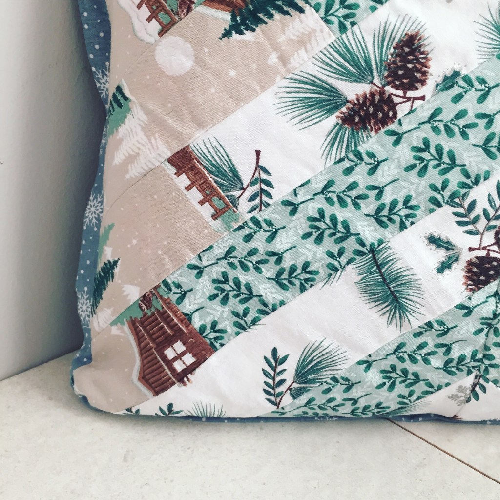 Sewing Tutorial: Christmas Patchwork Tree Cushion&nbsp;Pattern