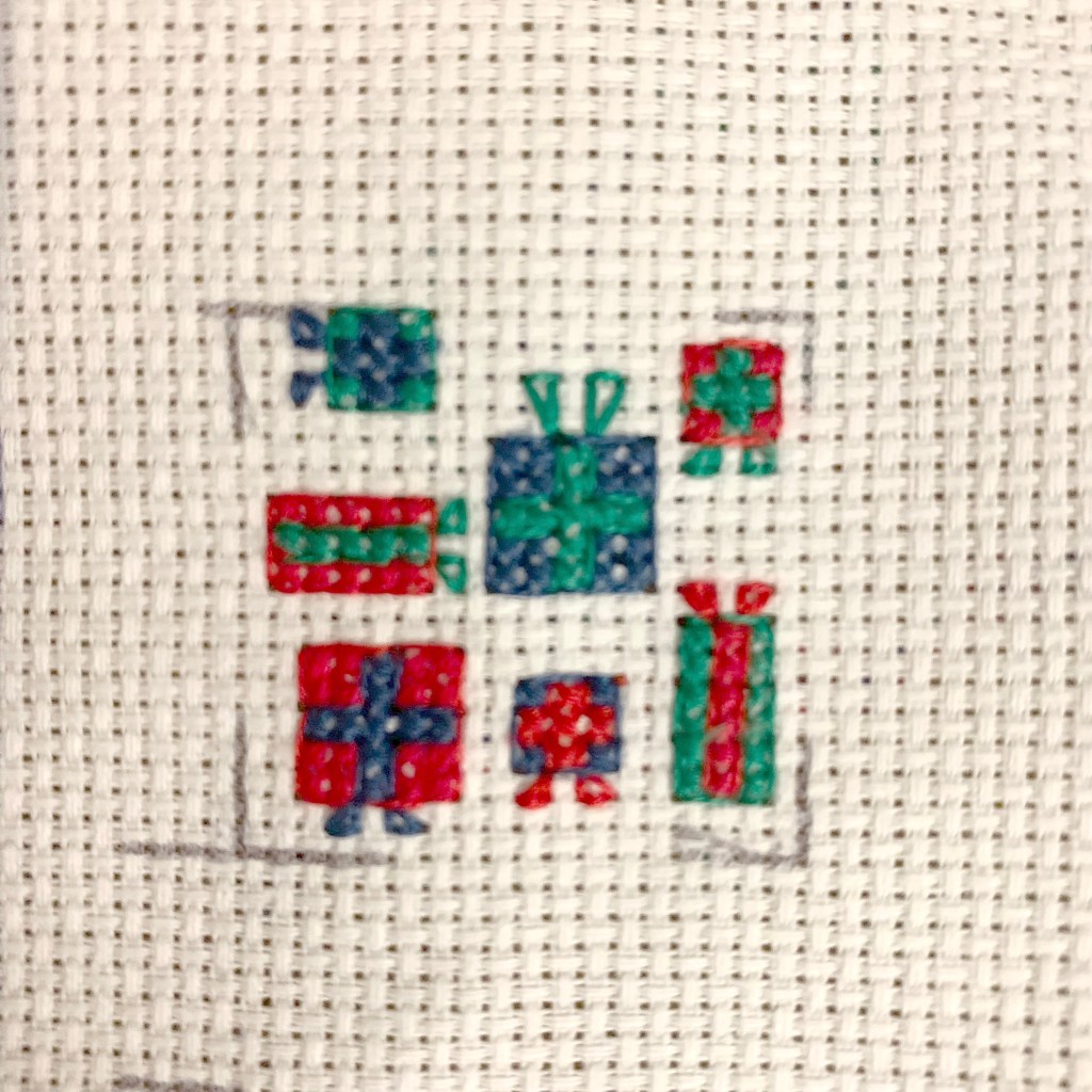 Mini Christmas Cross Stitch Designs: Part 3 – Christmas&nbsp;Presents