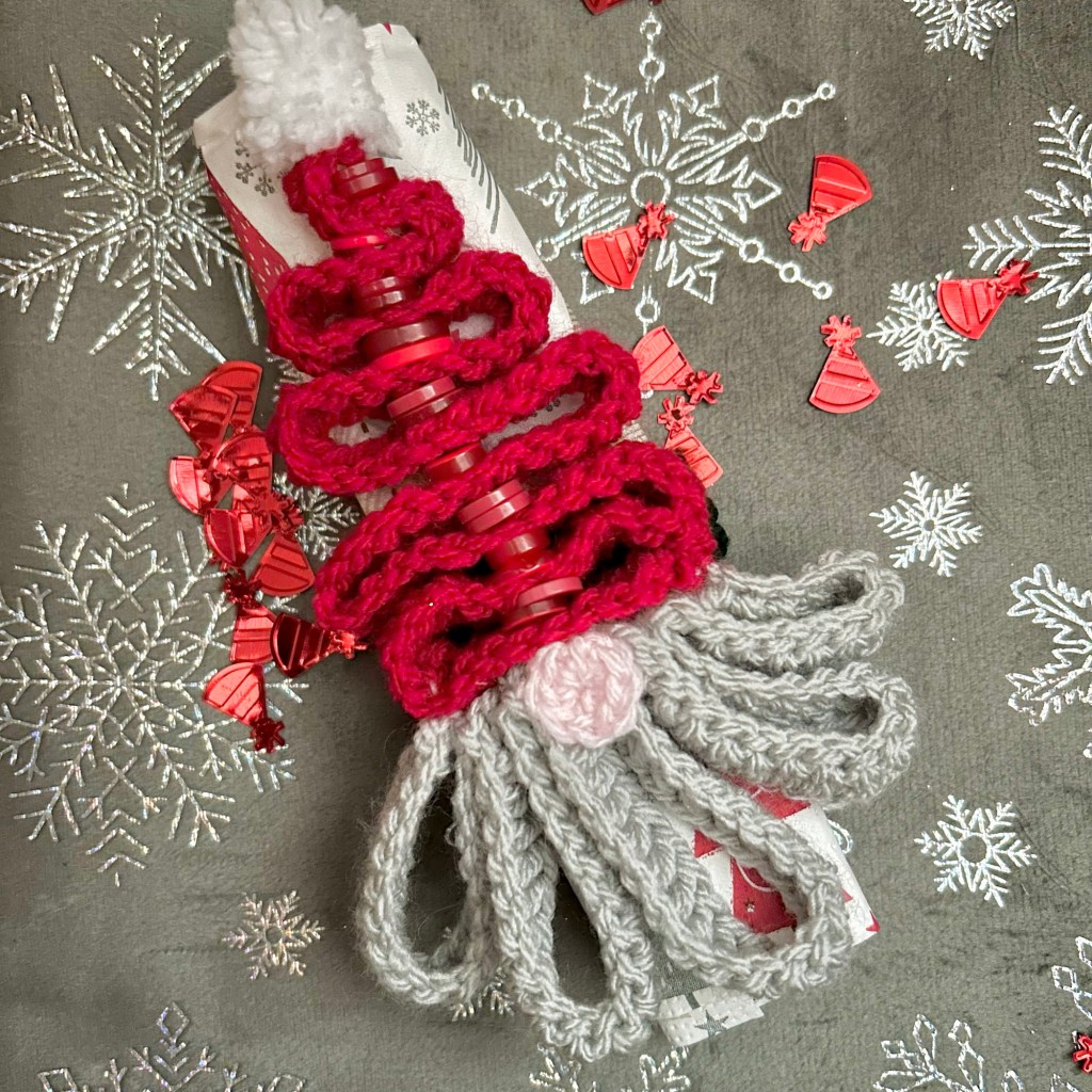 Folded Crochet Ribbon Santa Christmas Napkin Holder With Button&nbsp;Details